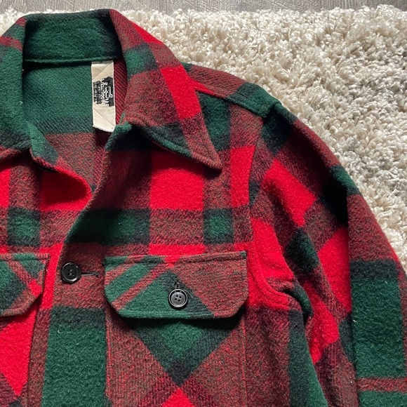 Vintage Woolrich Red and Green Plaid Wool Jacket size Medium - Picture 7 of 9